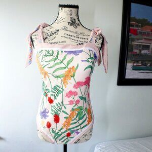Women`s Bathing suit reversible floral pink & black  size Medium New w/‎ tags